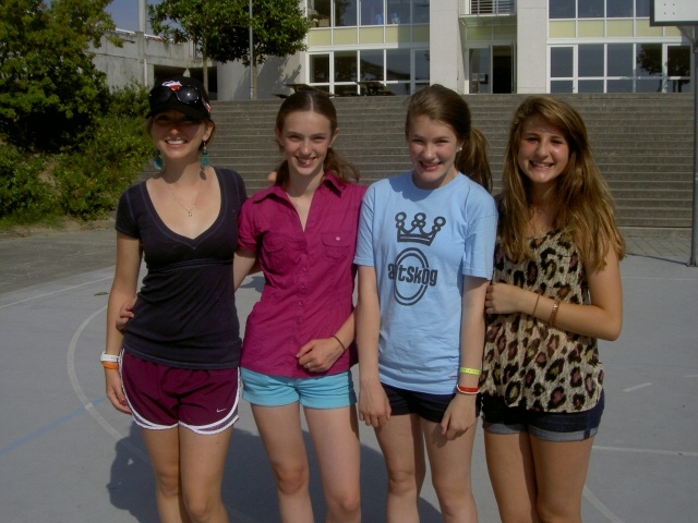 Village Camps International Summer Camp VDC Geneva 2016-08-12 https://www.villagecamps.com/journals_admin/images/307-34-Picture 043.jpg